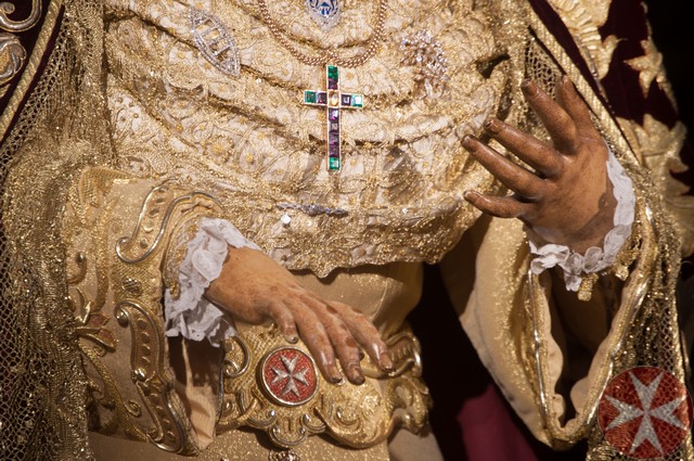 Besamanos Virgen 2016