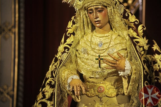 Besamanos a María Santísima de la Amargura
