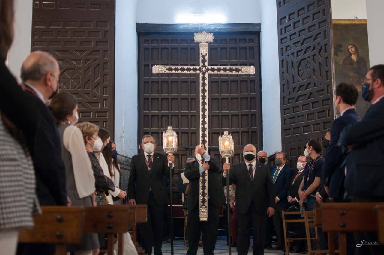 https://www.amargura.org/galeria-fotografica-actos-y-cultos-semana-santa-2021/