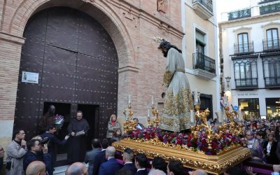 Vía Lucis de María Santísima de la Amargura al convento de las Hermanas de la Cruz