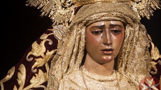 Besamanos Virgen 2016 Hermandad de la Amargura