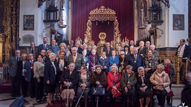 Besamanos Virgen 2017