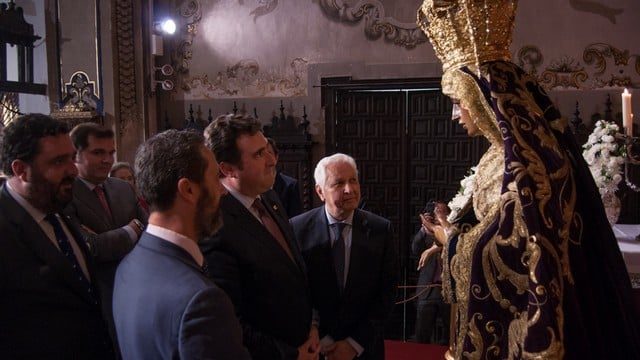 Besamanos Virgen 2017