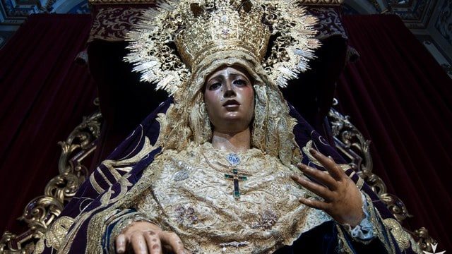 Besamanos Virgen 2017