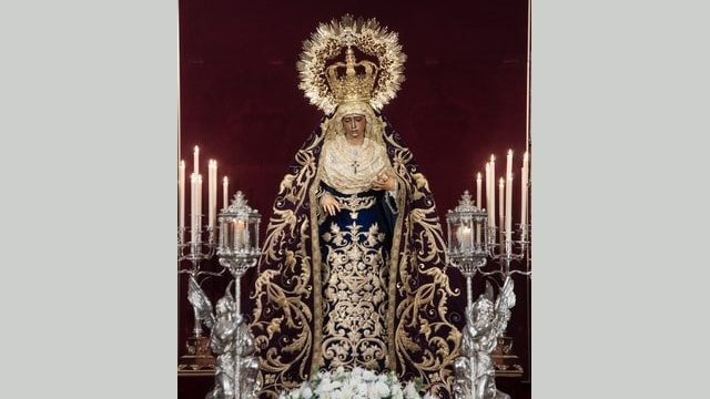 Besamanos Virgen 2017