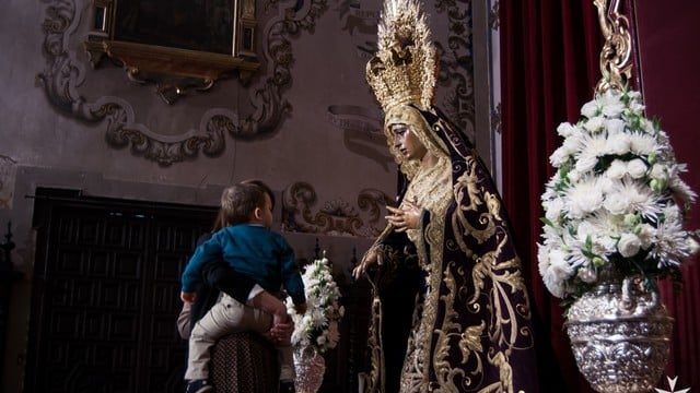 Besamanos Virgen 2017