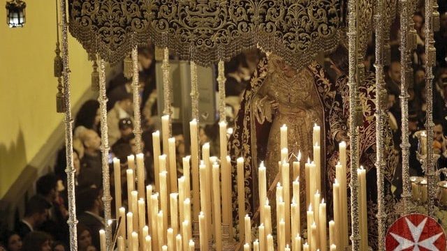 SEVILLA. 20-MARZO-2016. SEMANA SANTA , DOMINGO DE RAMOS, SALIDA DE LA AMARGURA Y NUESTRO PADRE JESUS DEL SILENCIO EN EL DESPRECIO DE HERODES. FOTO : RAUL DOBLADO. ARCHSEV Domingo-de-Ramos-2016