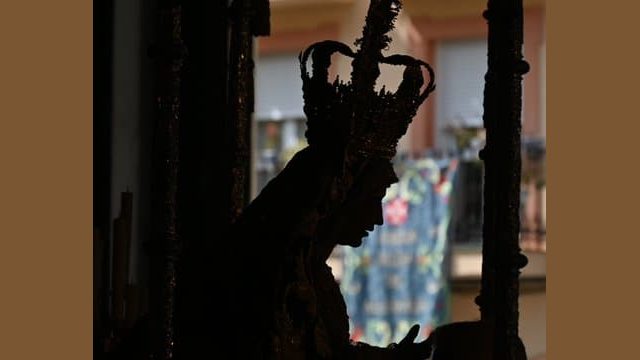 Besamanos extraordinario a la Santísima Virgen