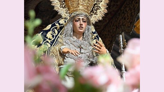 Besamanos extraordinario a la Santísima Virgen