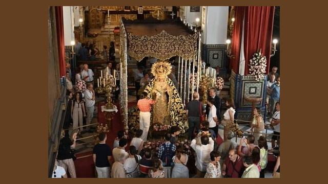 Besamanos extraordinario a la Santísima Virgen