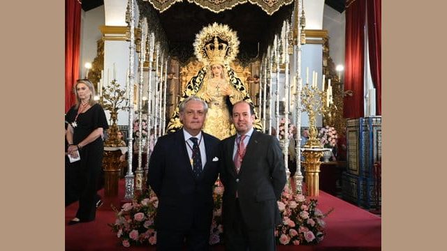 Besamanos extraordinario a la Santísima Virgen 2 (1)