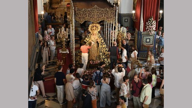 Besamanos extraordinario a la Santísima Virgen