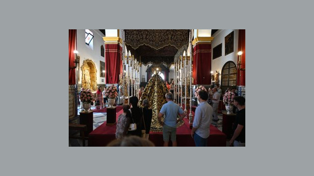 Besamanos extraordinario a la Santísima Virgen